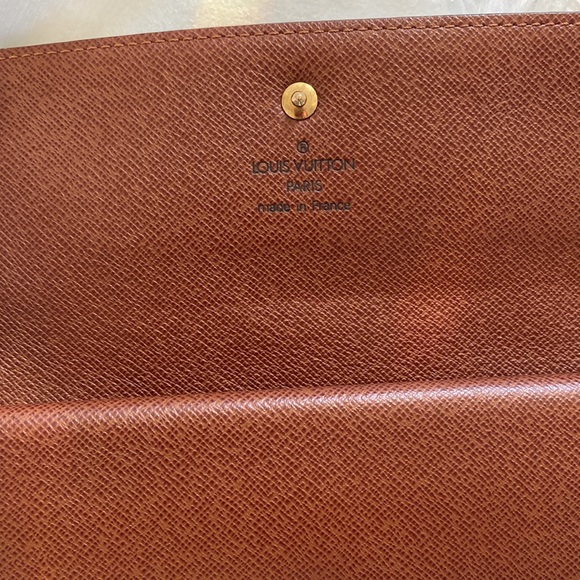Authentic Louis Vuitton International Wallet monogram - Picture 4 of 11